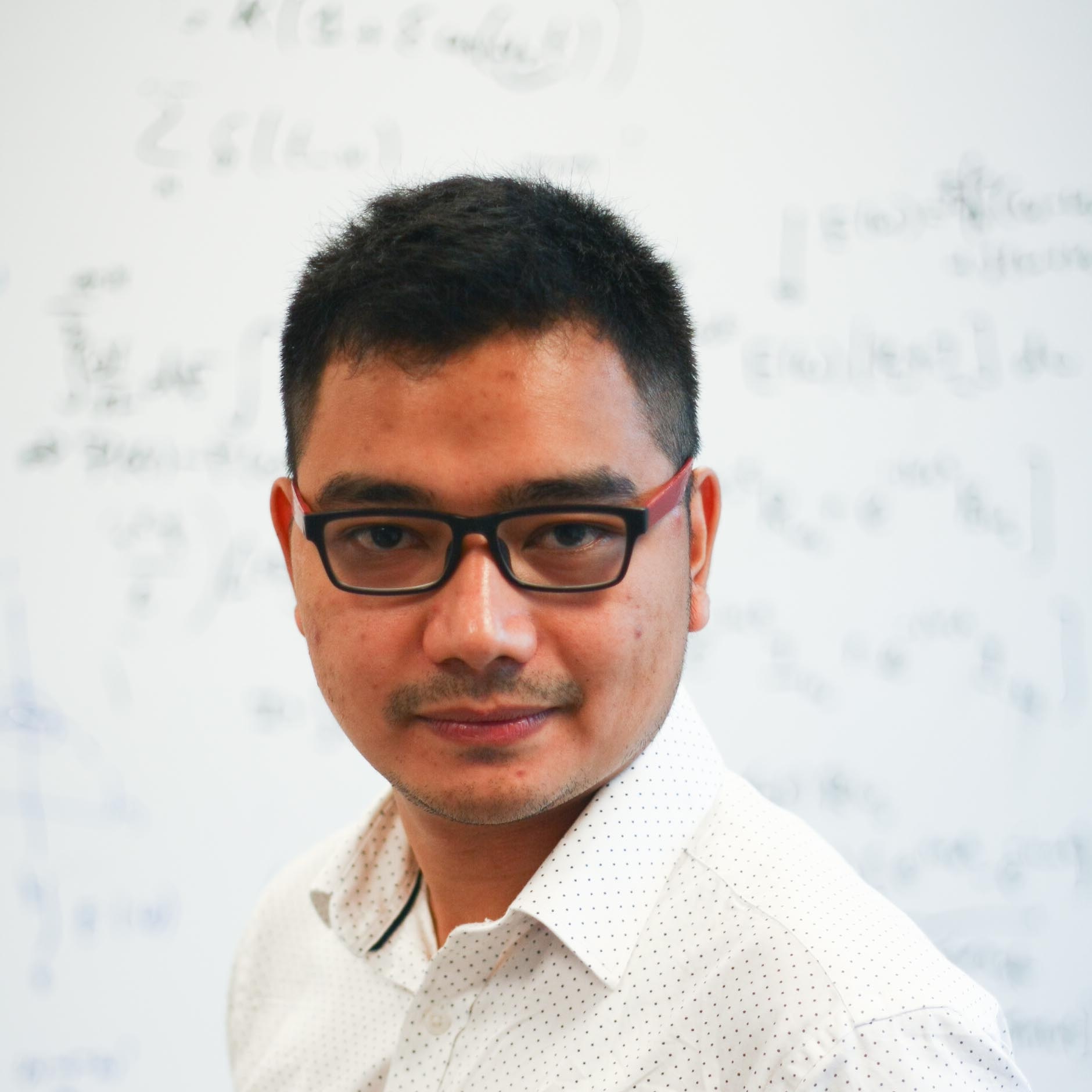 Dr. Eddwi Hesky Hasdeo
